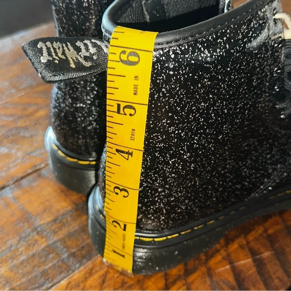 NWT Dr. Martens 1460 GLITTER LACE UP BOOTS COLOR:Black Cosmic Glitter Sz Youth 3